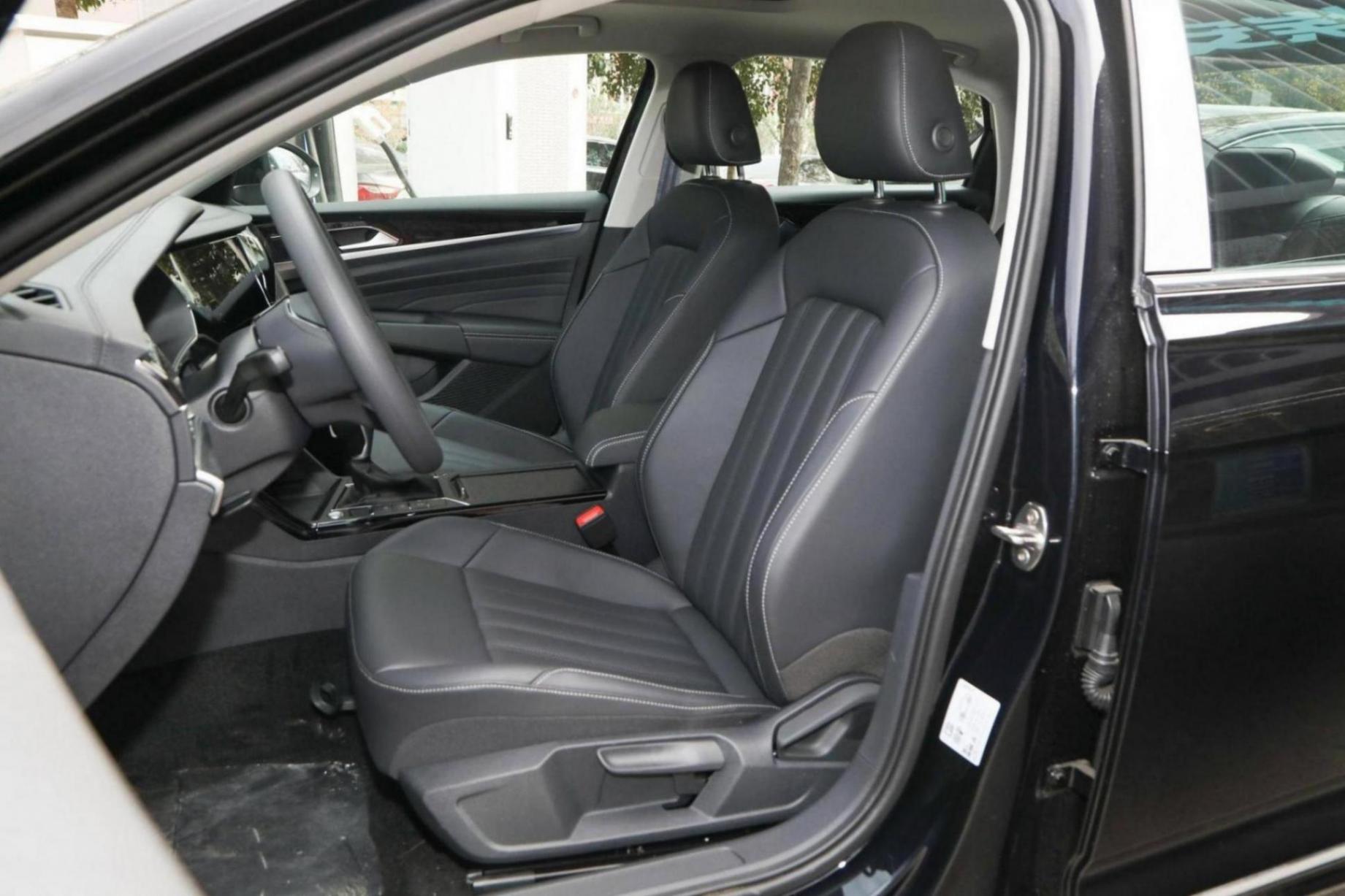 上汽大眾帕薩特已經(jīng)跌至14萬了!