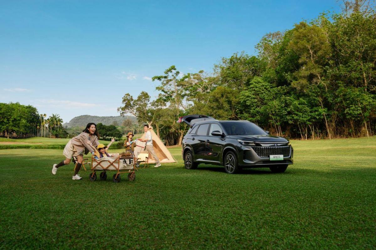 藍電E5榮耀版上市,9.98萬起中型插混SUV,純電續航100km!