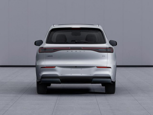 吉利“放大招”,全球車型曝光,長超4.6米,左右舵同步研發(fā)測試