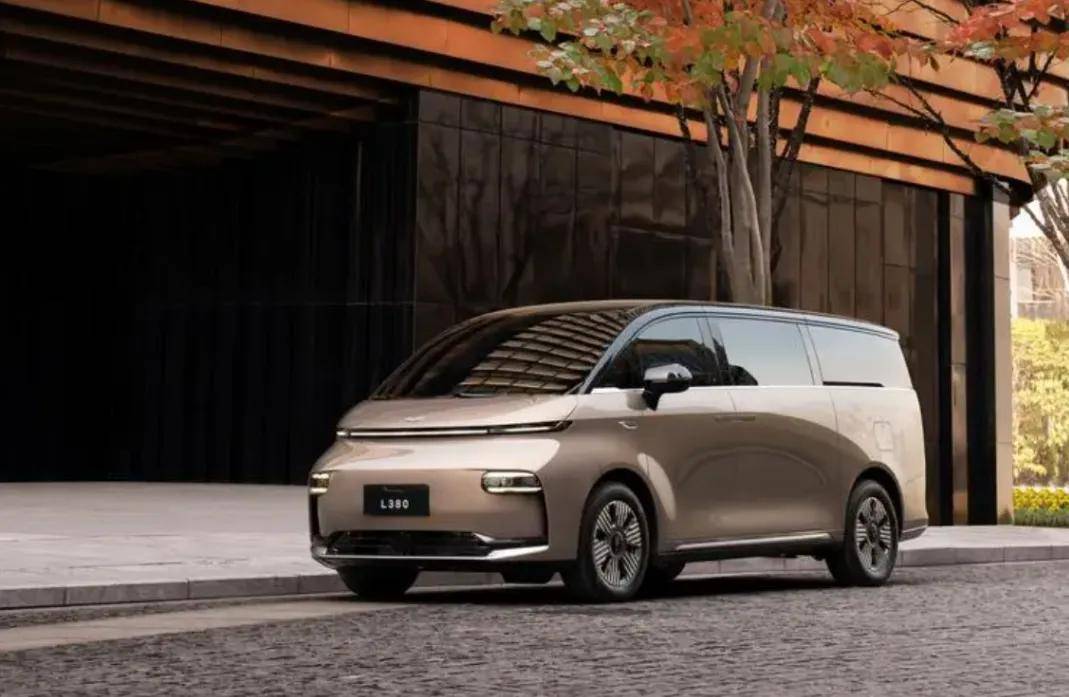 豪華無懼硬碰硬,L380如何鍛造大空間之上的極致安全?