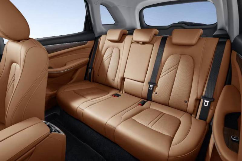 CS75PLUS難以招架,中型大七座插混SUV藍電E5榮耀版9.98萬起!