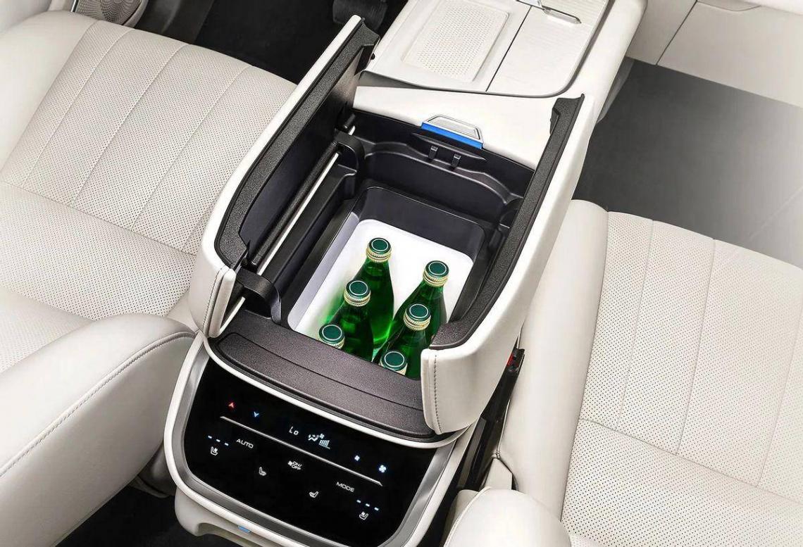 藍山智駕版內飾曝光!冰箱/彩電/沙發+無圖NOA,價格會漲?