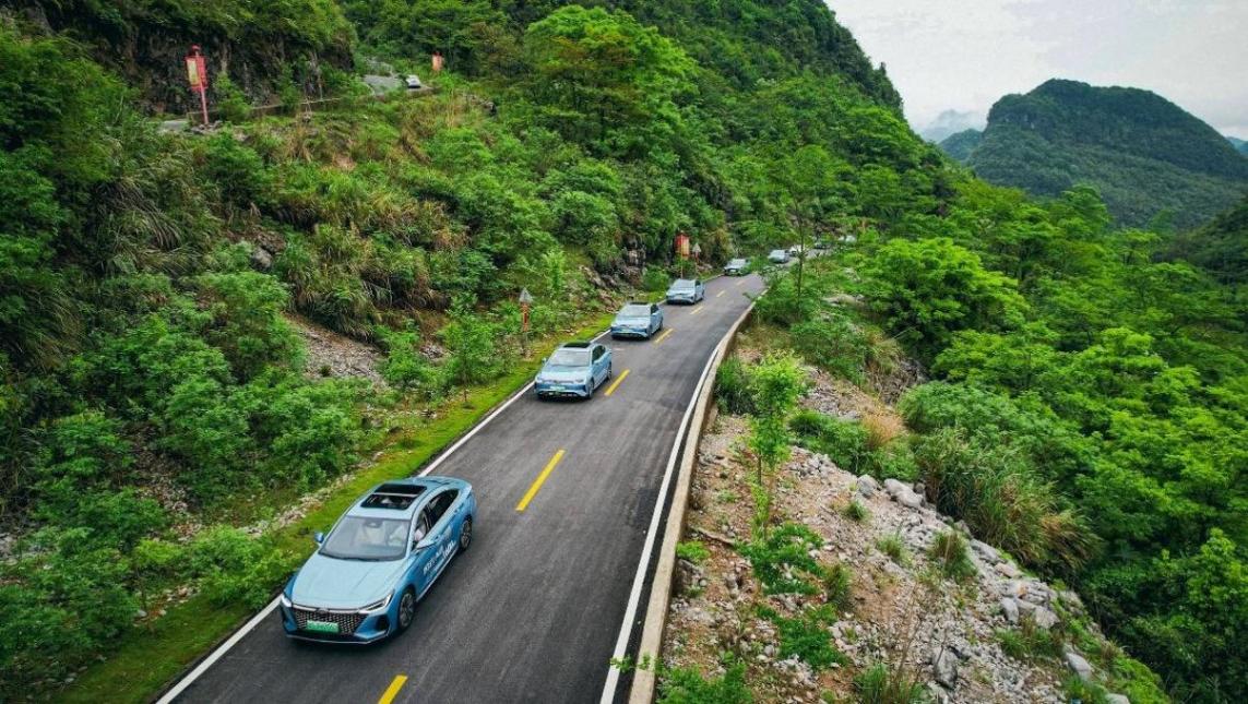 奇瑞風云A8雙2挑戰賽主打一個“較真” 一車解決所有混動痛點