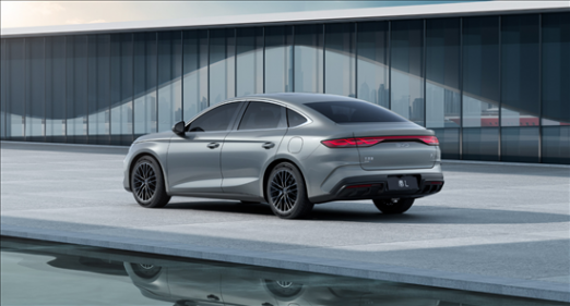 北京車展亮相 比亞迪秦L官圖正式發(fā)布