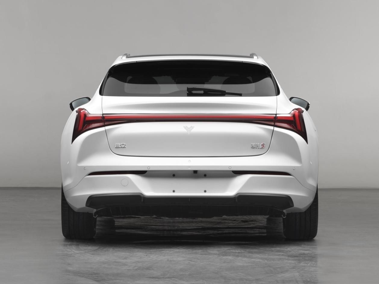 哪吒S獵裝版申報(bào)圖曝光 提供純電/增程動(dòng)力