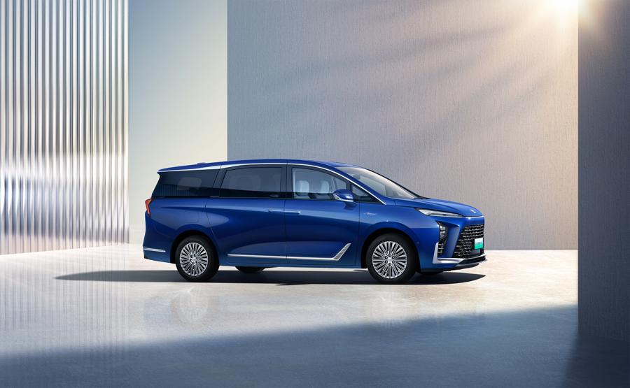 上汽通用加速布局新能源 GL8陸尊PHEV即將發布