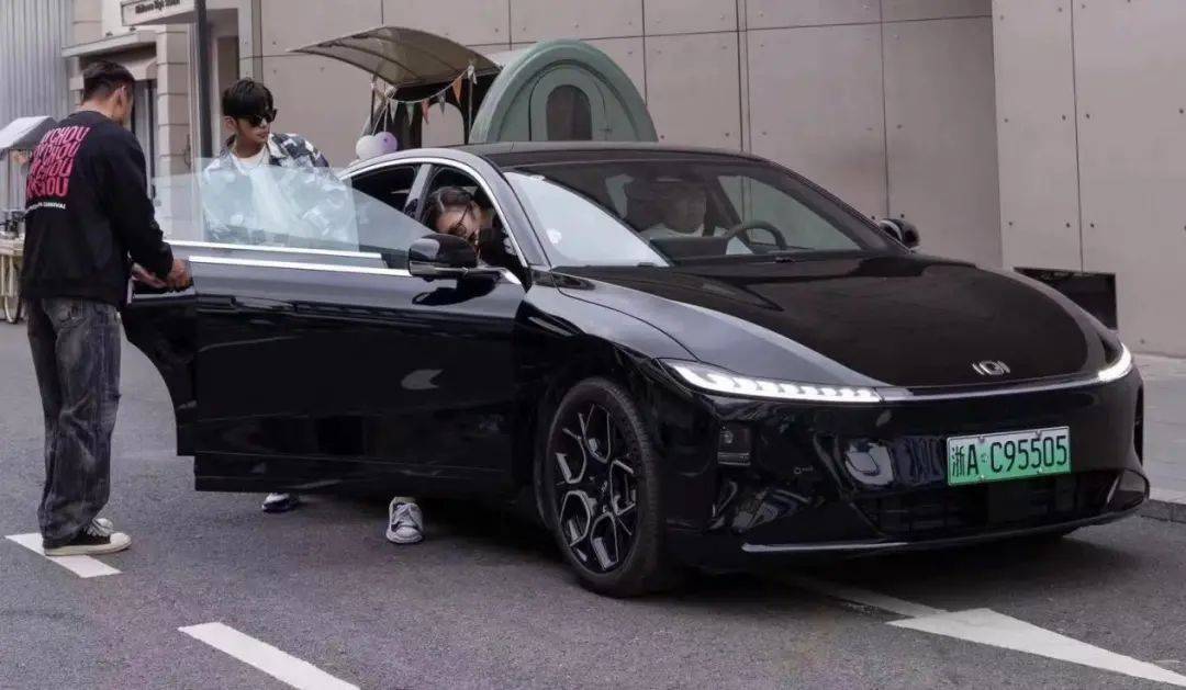 周杰倫坐代言車去開演唱會,長安啟源A07真香版再次火出圈