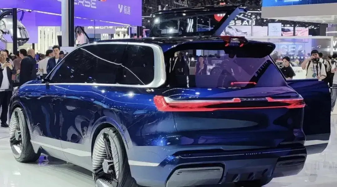 “最便宜”中大型SUV!吉利銀河星艦概念車曝光,最晚年內上市