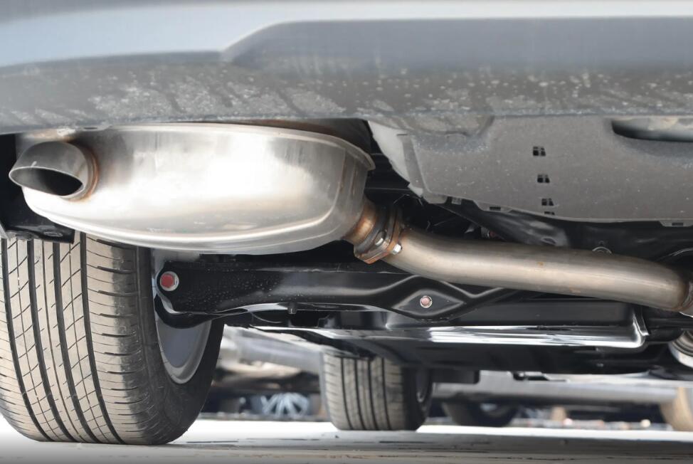 全新雅閣限時補貼2萬!1.5T爆發出192匹馬力,百公里油耗低至6.6L