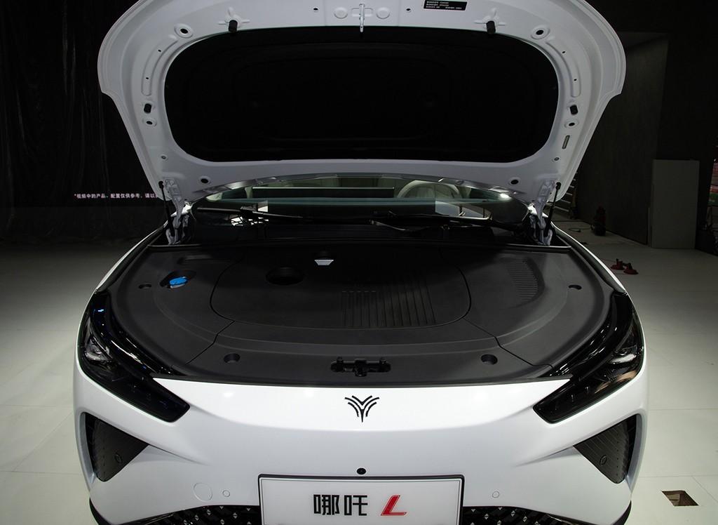 都有性價比 15萬級哪吒L和零跑C10增程版如何選?