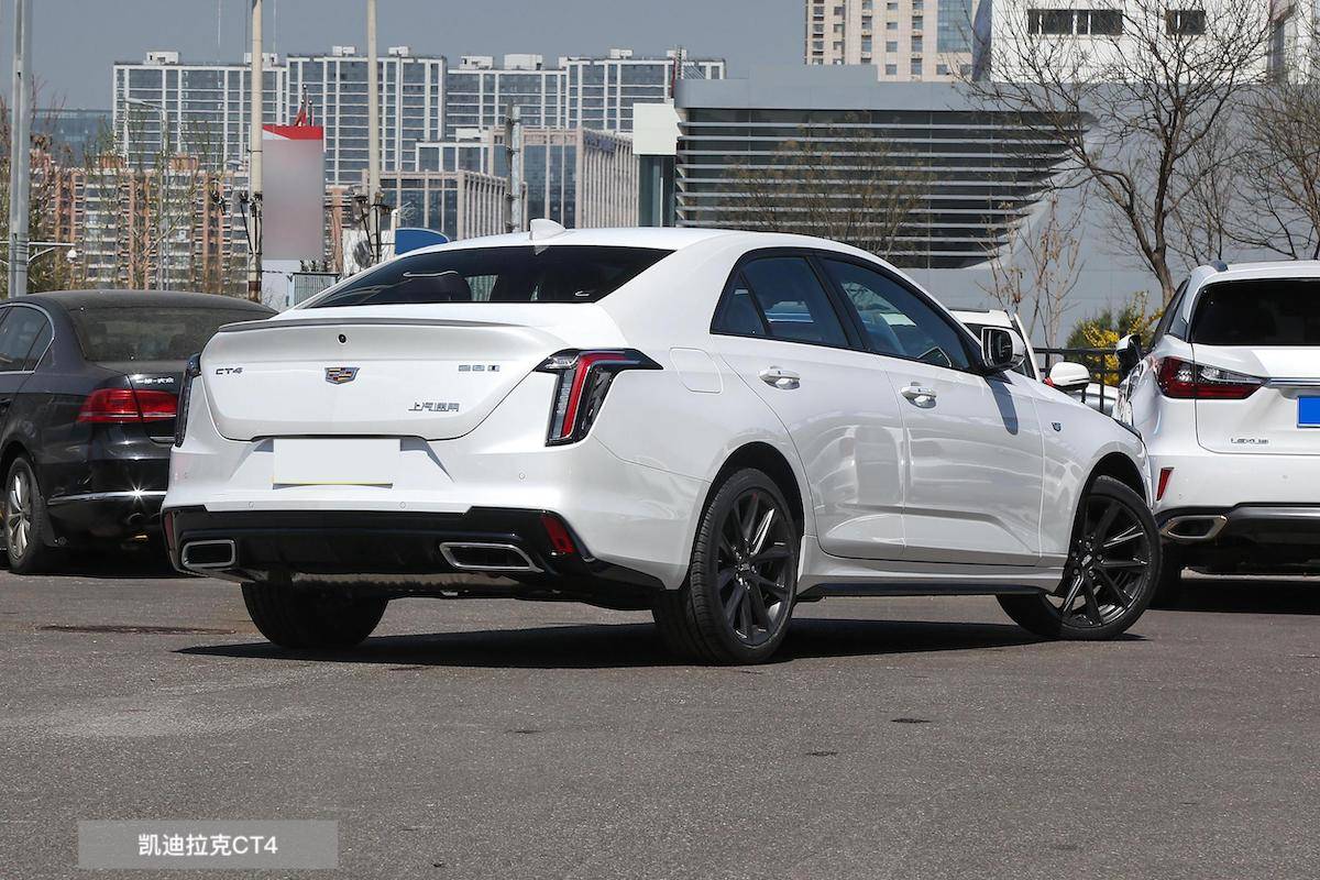 預算24萬上下買運動家家,領克03和凱迪拉克CT4,誰更香?