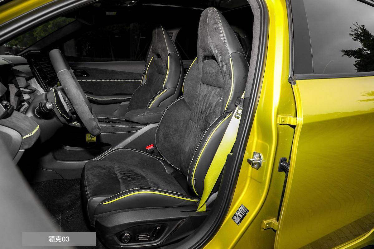 預算24萬上下買運動家家,領克03和凱迪拉克CT4,誰更香?