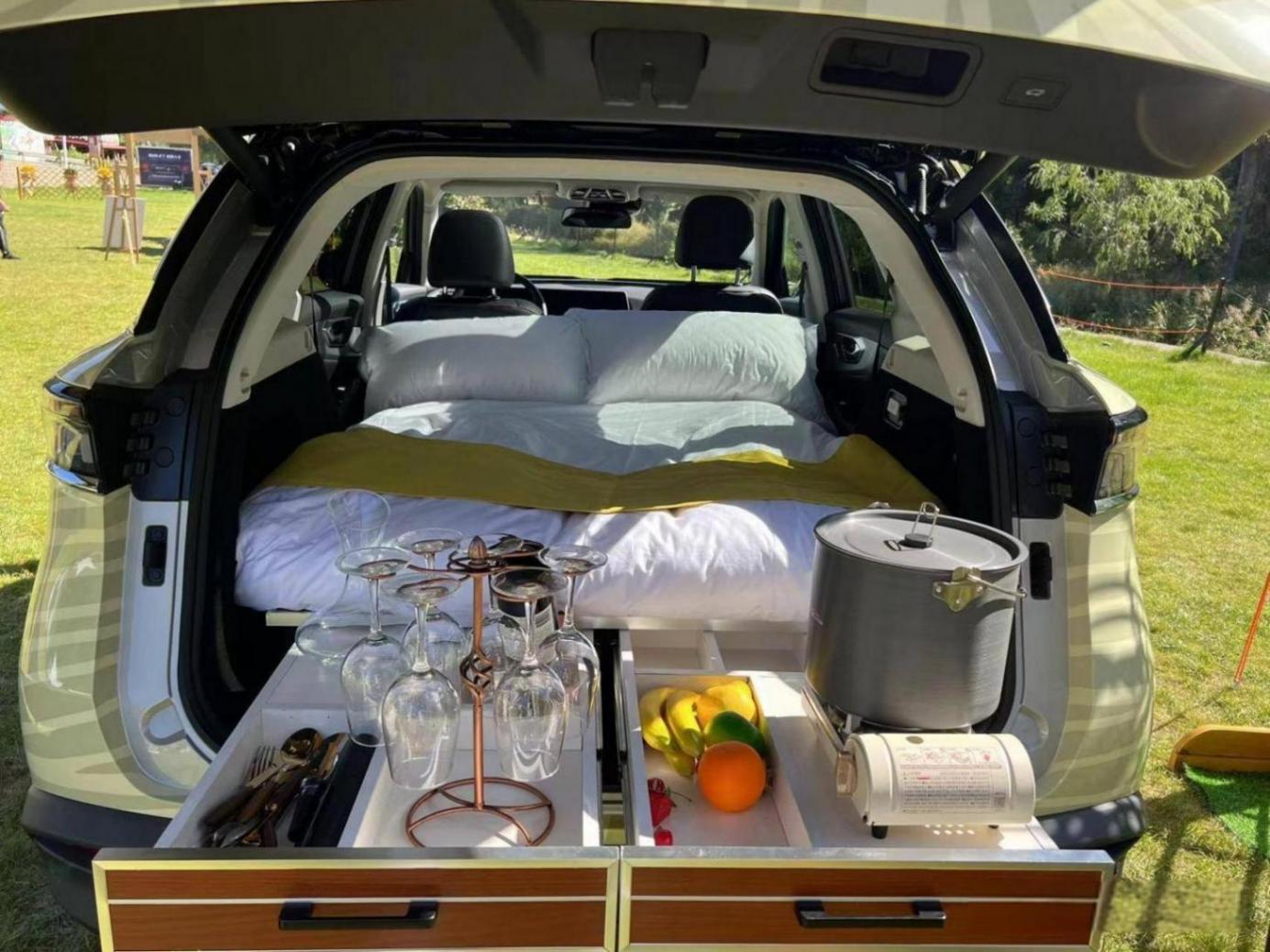 今年母親節陪媽媽們出行,沒有什么比新X7的“女王副駕”更合適