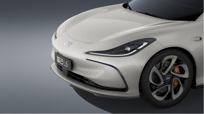 比“遙遙領先”還領先?智己L6對比智界S7