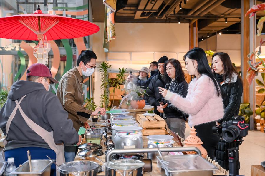 “賺快錢”時代落幕,頭部房企探索的未來產品是什么?