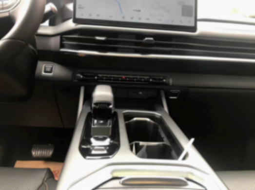 電動皮卡多會玩?試駕雷達地平線:跑山爬坡、越野露營樣樣精通