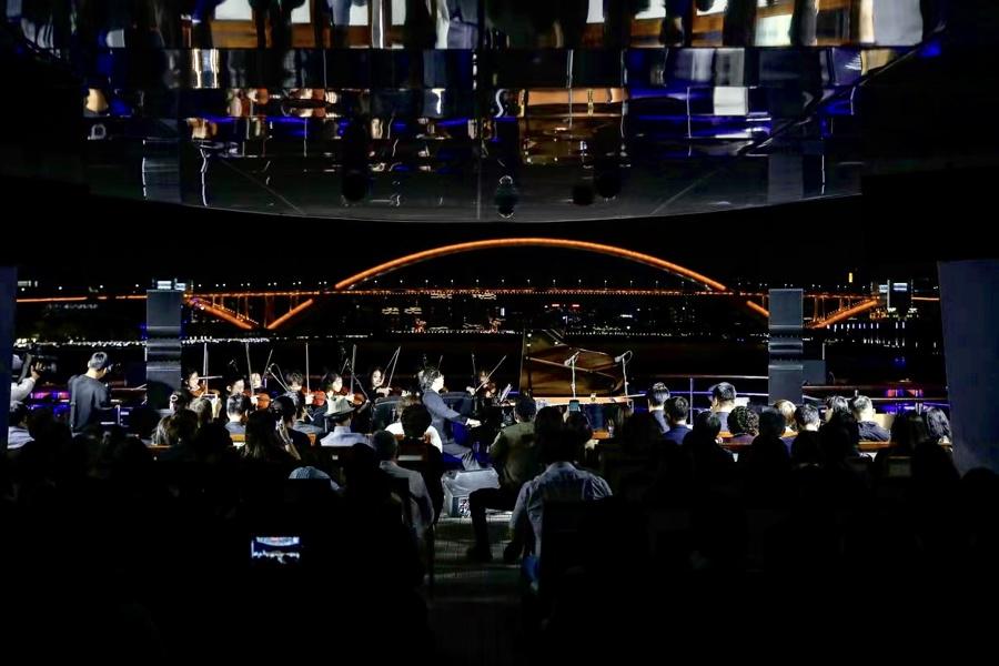 宋思衡的北外灘游船音樂會(huì),一場(chǎng)流動(dòng)的盛宴