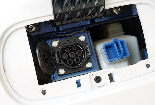 潮趣萌寵C位出道,奔騰小馬預售2.89萬元起!