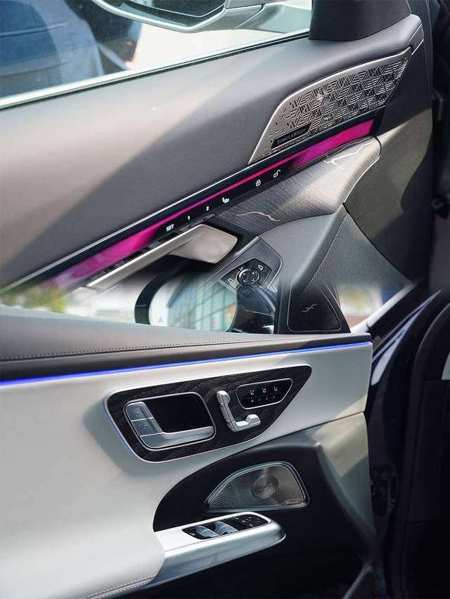 全新寶馬5系和全新奔馳E級,你PICK哪一個?