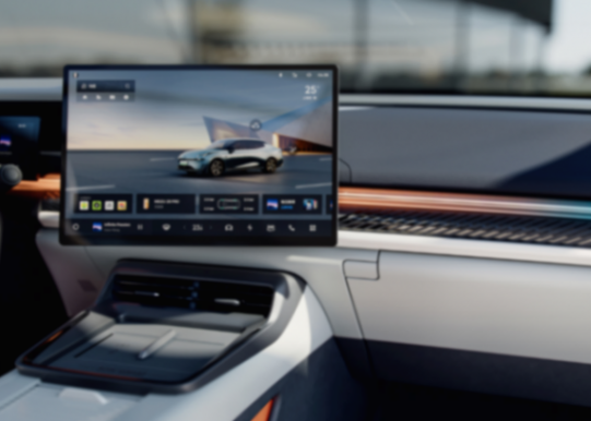 18萬元起預售,配魅族車機+無框車門,領克07 EM-P是年輕人的菜?