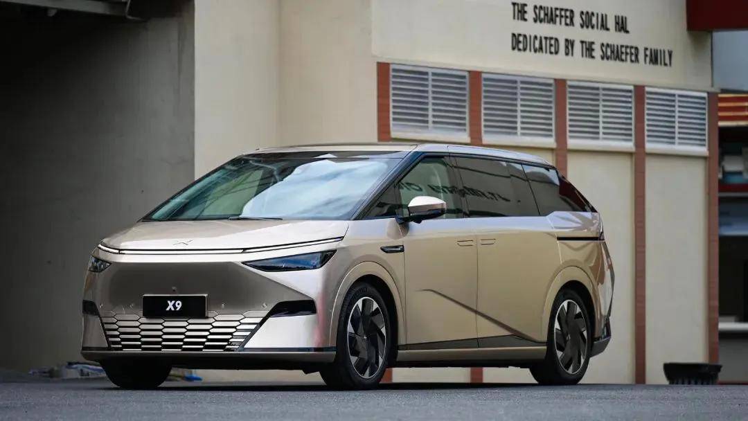 三大“熱門新車”4月銷量:小米SU7供不應求,理想MEGA不到700輛