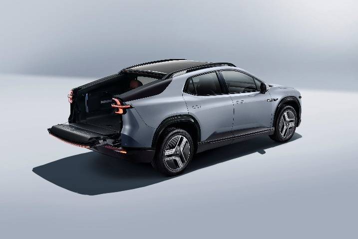 一車抵多車,長安啟源E07原來有這么多玩法