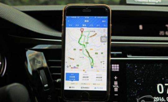 導(dǎo)航終歸還是“出局”啦,眾多有車的人換上一科技,路況超清楚