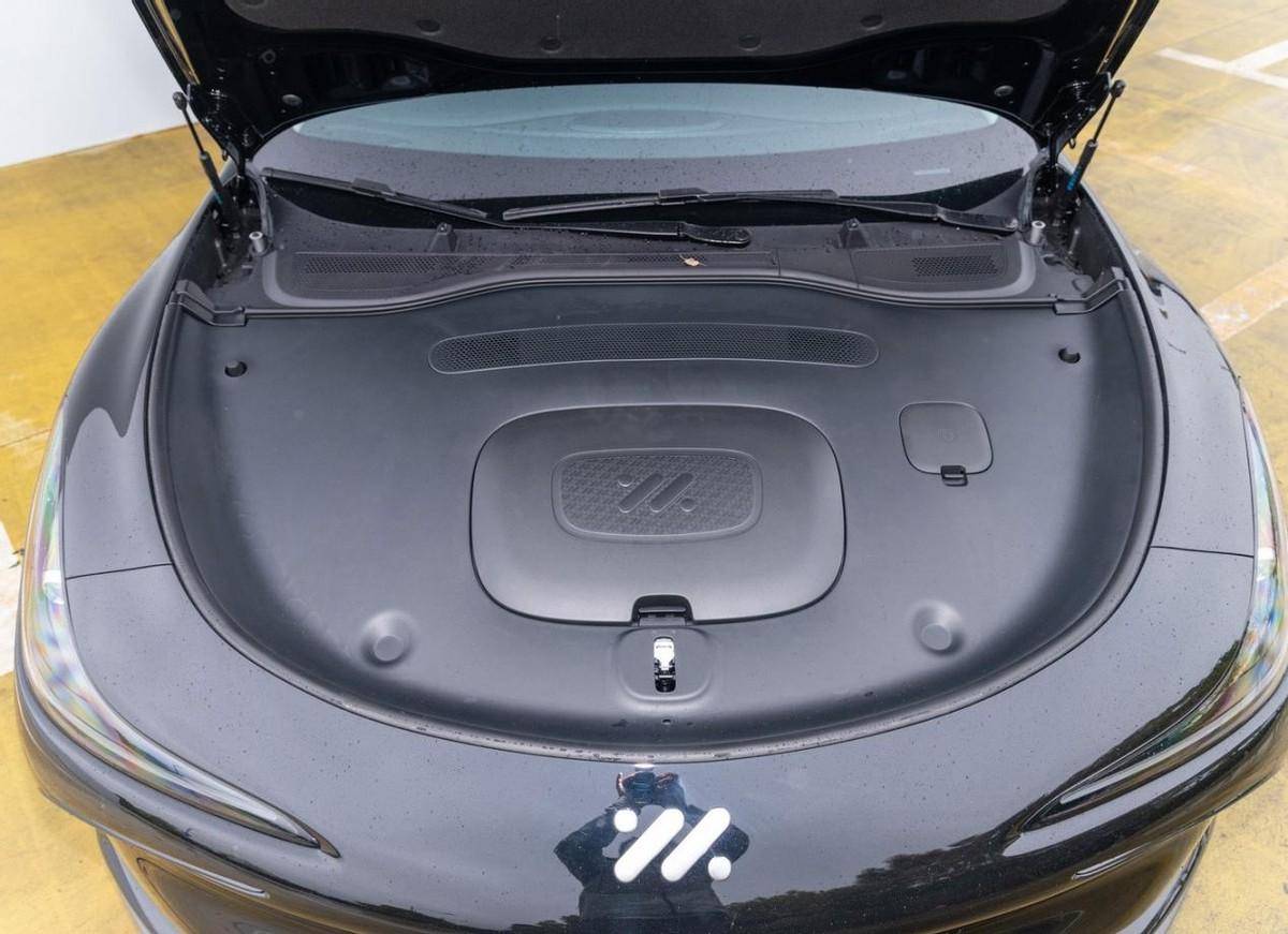 智己又一款新車上市,5款配置車型,哪款更值得入手?