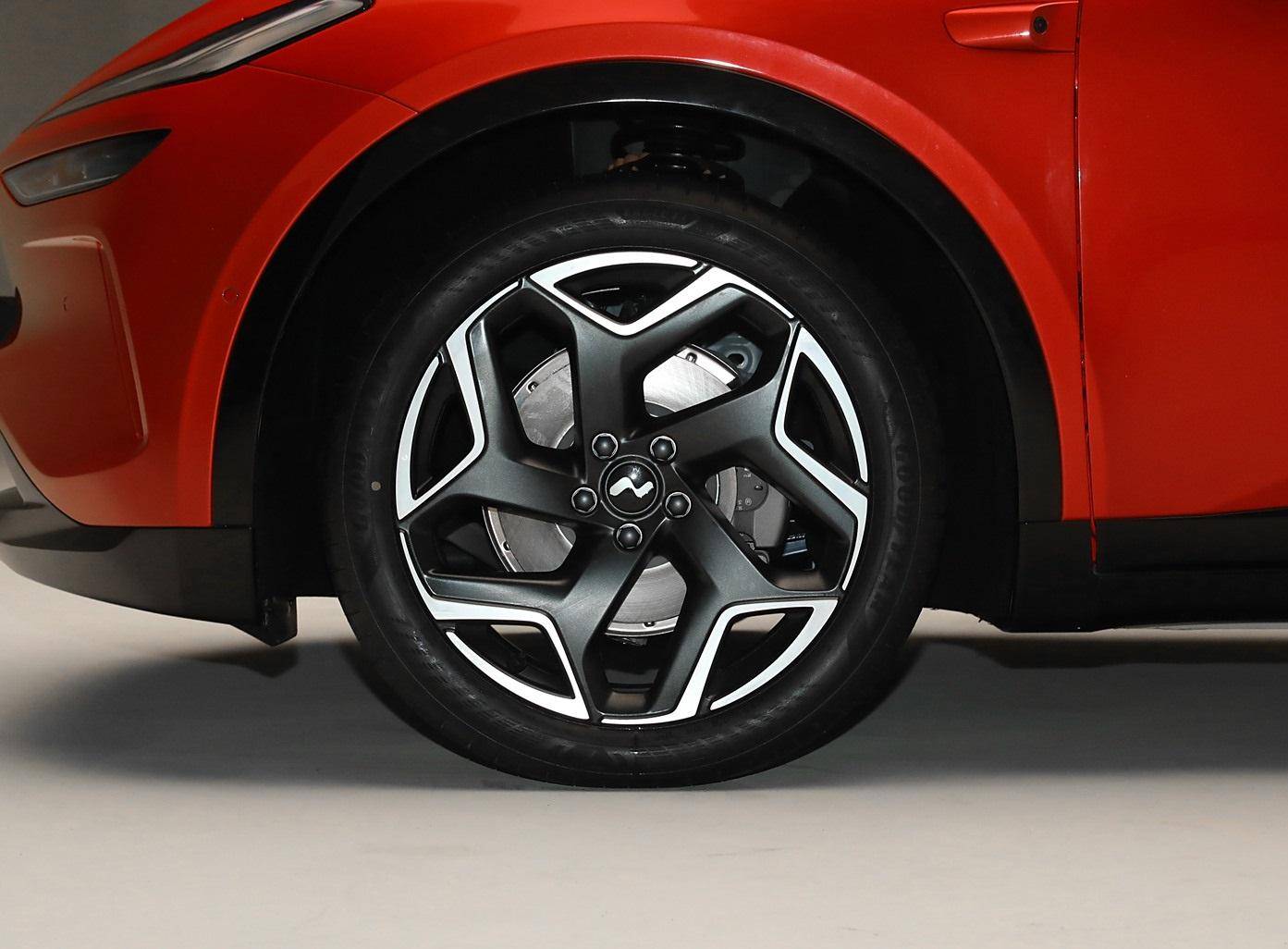 最長純電續航1000km,軸距近3米,外觀很驚艷,樂道L60將上市