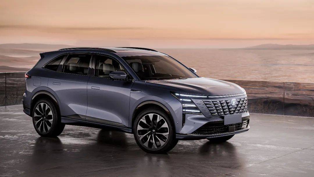 顏值碾壓新哈弗H6,全新一代長安CS75PLUS引領設計潮流風向標