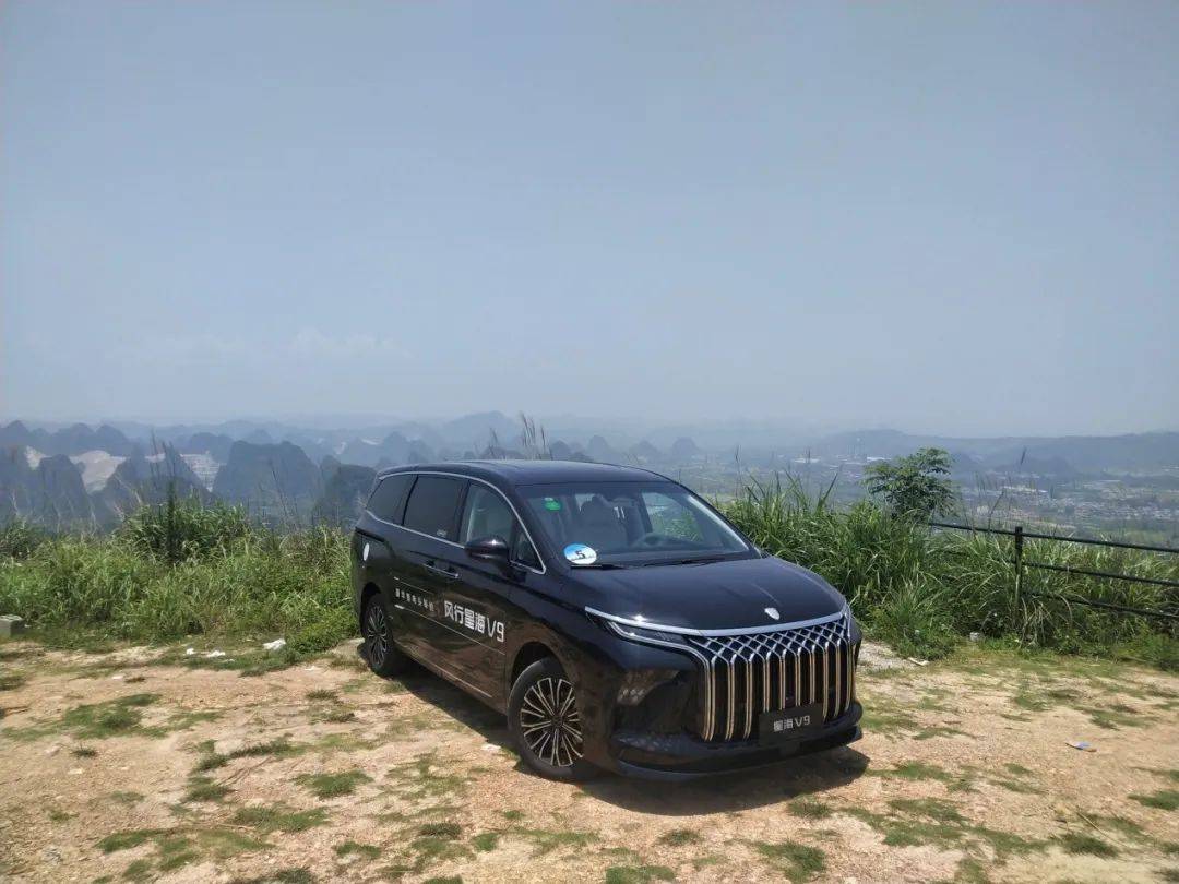 長續(xù)航、大空間 關(guān)鍵價格還不到20萬 試駕東風風行星海V9
