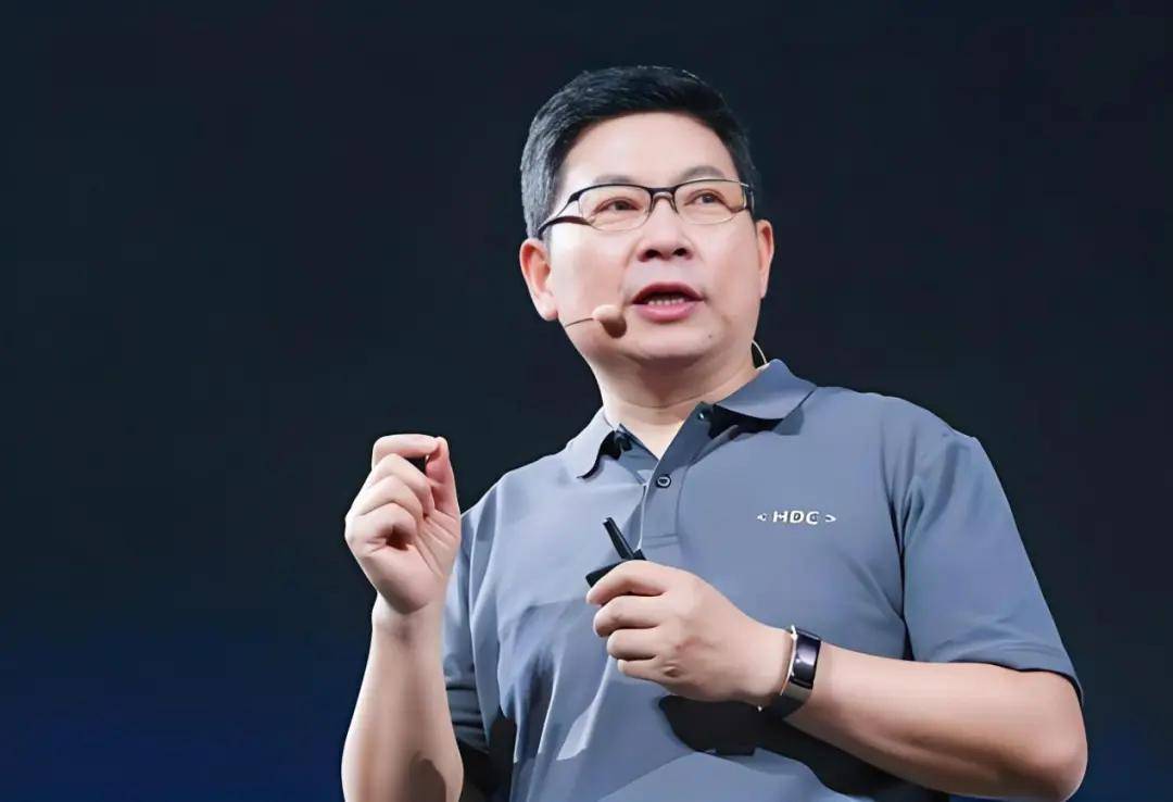 問界M7再煥新,能打贏理想L系列嗎?