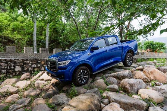 高性能節(jié)油王2.4T乘用炮、商用炮重磅上市 售價(jià)12.58萬(wàn)元起