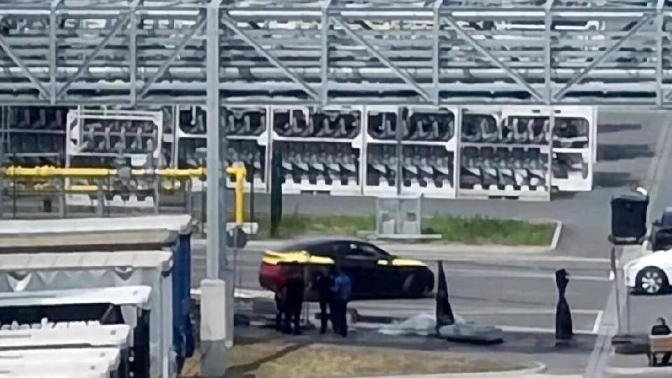 Model Y改款之后,局域800V高壓上車,降價更難了?