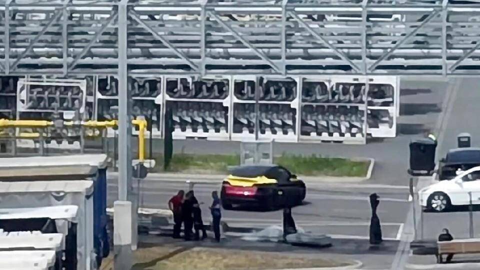 Model Y改款之后,局域800V高壓上車,降價更難了?