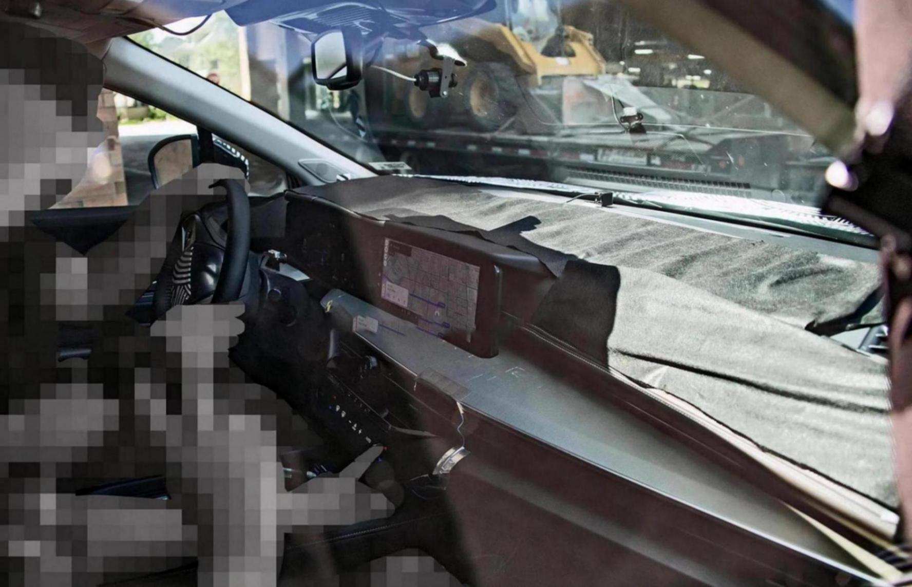 日產新一代樓蘭諜照曝光 采用全新家族式前臉設計