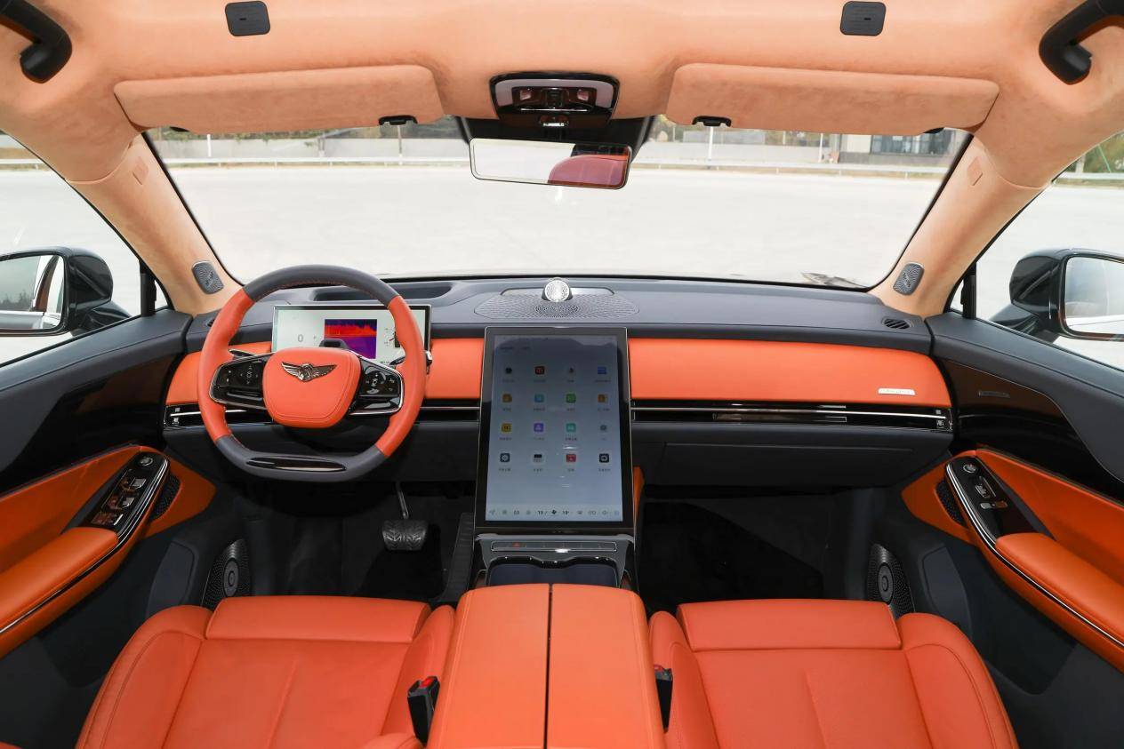 eeeb4b9ec6d829d8e4e155a5a7490086~2508x0