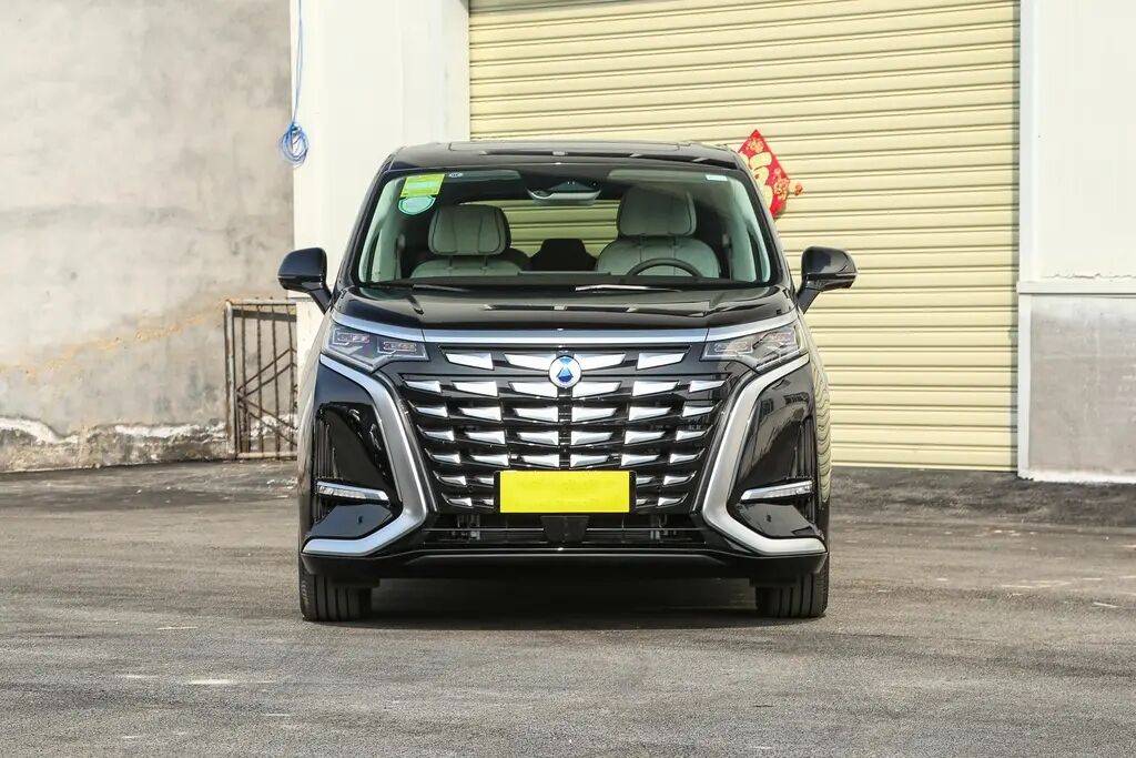 高端插混MPV的對(duì)決,別克GL8 PHEV和騰勢(shì)D9 DM-i,誰(shuí)更勝一籌?