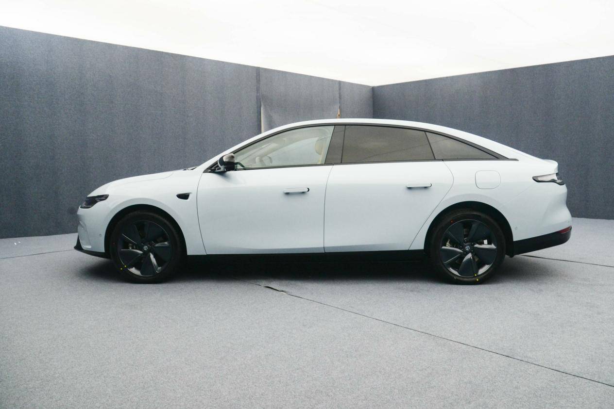 真一年兩箱油!這些混動車純電續航已達300km級,不出遠門不加油