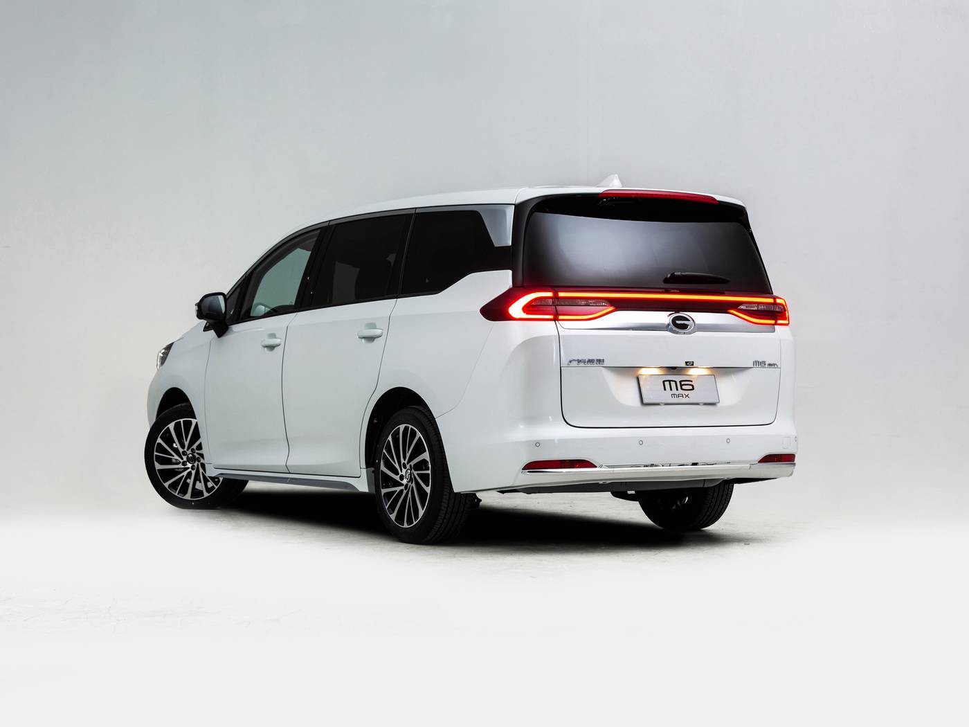 1400x0_1_q95_autohomecar__ChtlyGYpGKSAW6dkABNtxvbPuFk603