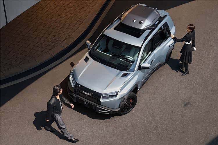 科技潮品打響名堂,方程豹鈦3在15萬級SUV市場一頓猛沖