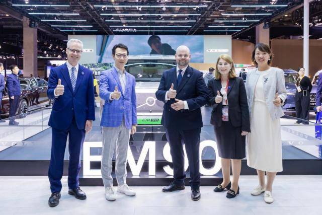 踐行可持續(xù)發(fā)展承諾,沃爾沃汽車閃耀亮相第八屆進(jìn)博會