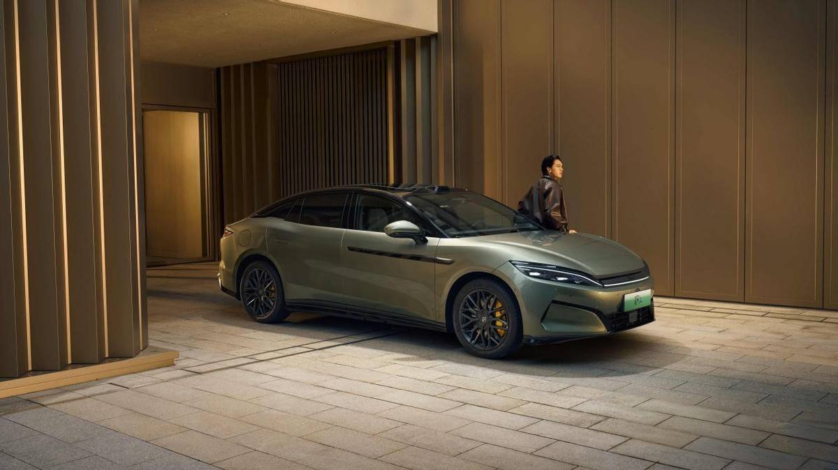 年輕人的第一臺旗艦轎車!漢L置換補貼后19.48萬元起