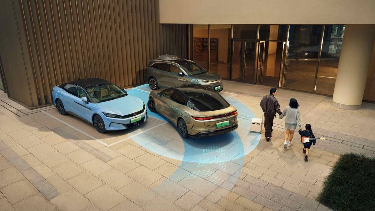 年輕人的第一臺旗艦轎車!漢L置換補貼后19.48萬元起