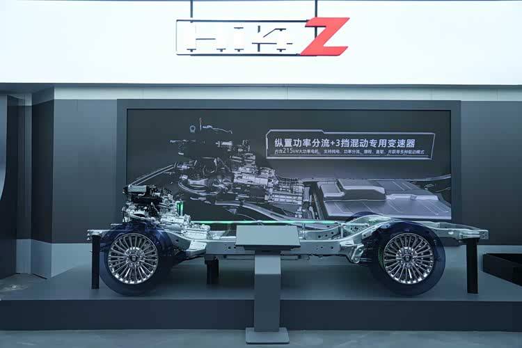 新潮酷 新越野 坦克品牌全家族亮相廣州車展