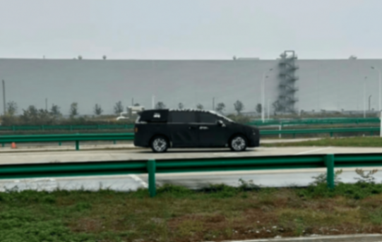 余承東口誤爆料,尊界旗艦SUV M800/M900新車預計明年亮相